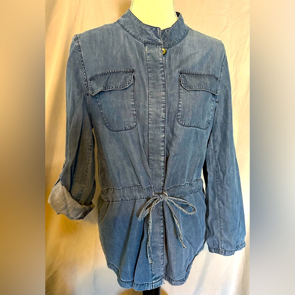 EUC Chico’s size 1 (small) denim shaket with tie. Sleeves long or 3/4